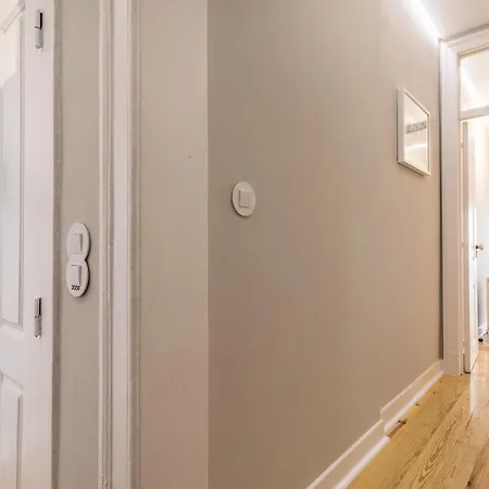 Lovelystay - Mouraria Cozy Wonder Lejlighed Lisboa